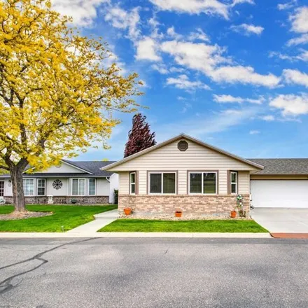 Image 2 - 613 West Oxford Drive, Nampa, ID 83651, USA - House for sale
