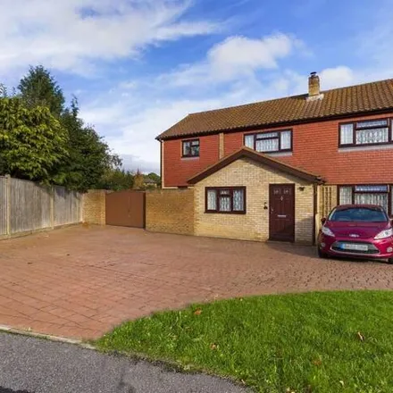 Buy this 4 bed house on Barchester Way in Tonbridge, TN10 4HR