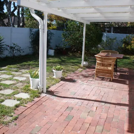 Image 4 - Loch Road, Cape Town Ward 58, Cape Town, 7700, South Africa - Apartment for rent