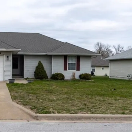 Buy this 3 bed house on 428 South Beechwood Avenue in Republic, MO 65738