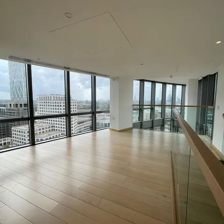 Image 4 - 1 West India Quay, 26 Hertsmere Road, Canary Wharf, London, E14 4AW, United Kingdom - Apartment for rent