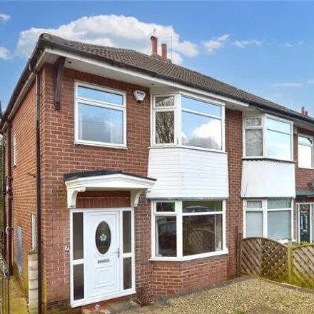 Buy this 3 bed duplex on Houghley Close in Leeds, LS13 2DS