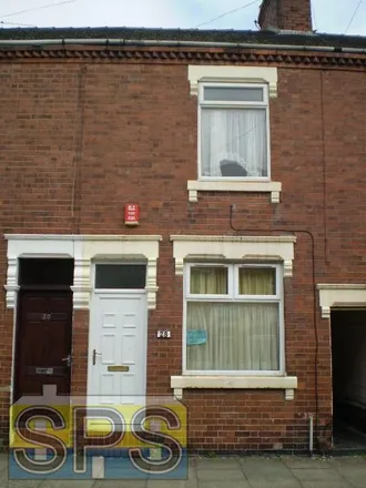 Rent this 2 bed townhouse on Campus Hub in Carlton Road, Stoke