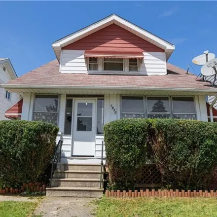 Buy this 3 bed house on 1530 Ardoyne Avenue in Cleveland, OH 44109