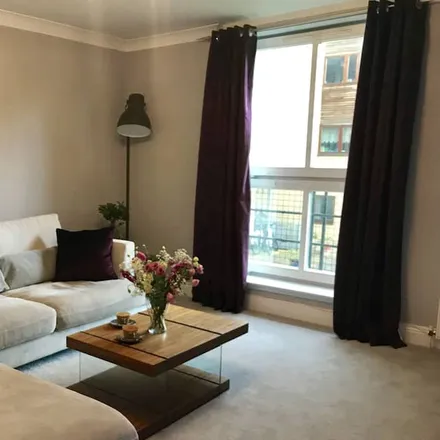 Rent this 3 bed apartment on City of Edinburgh in EH8 8HX, United Kingdom