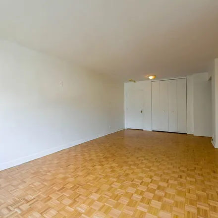 Rent this 2 bed apartment on Regency in 3555 Chemin de la Côte-des-Neiges, Montreal