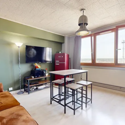 Rent this 3 bed apartment on Résidence l'Étoile in Avenue du Général Leclerc, 54100 Nancy