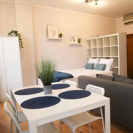 Rent this studio apartment on Rua de Gonçalo Cristóvão in 4000-265 Porto, Portugal
