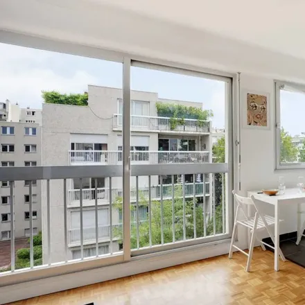 Rent this studio apartment on 12 Rue de l'Amiral Courbet in 75012 Saint-Mandé, France