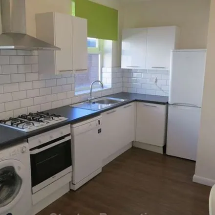 Image 3 - Copson Street, Manchester, M20 3BP, United Kingdom - Apartment for rent