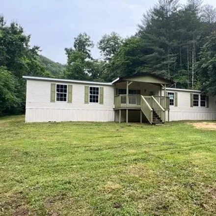 Buy this 3 bed house on 501 Copperas Lick Branch Road in Floyd County, KY 41653