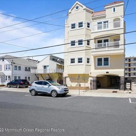 Image 2 - 28 Sampson Avenue, Seaside Heights, Ocean County, NJ 08751, USA - Townhouse for sale