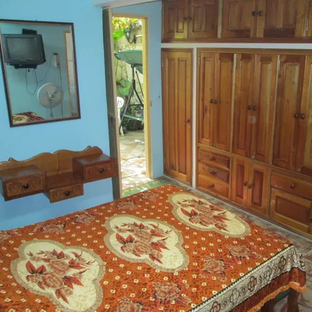 Image 2 - Santiago de Cuba, Flores, SANTIAGO DE CUBA, CU - House for rent