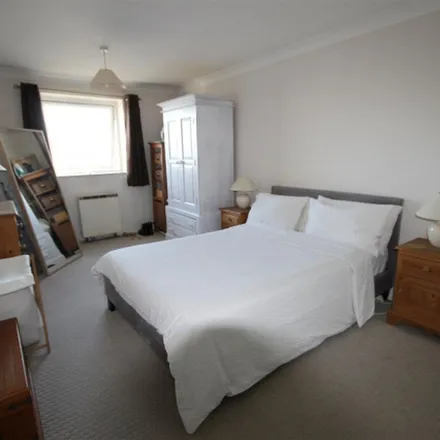 Rent this 1 bed apartment on Mauretania Building in Jardine Road, London