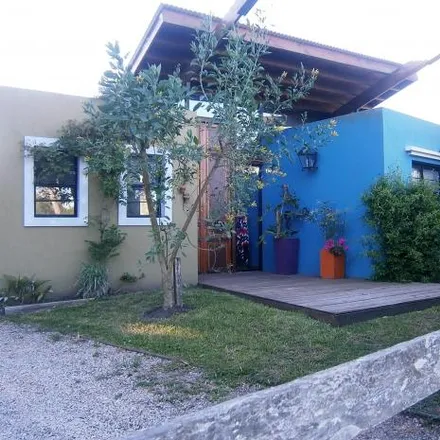 Buy this 2 bed house on Avenida Caseros 527 in Norte, 7163 General Juan Madariaga
