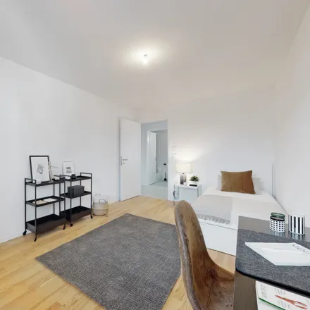 Image 3 - Avenue des Cerisiers, 1023 Crissier, Switzerland - Apartment for rent