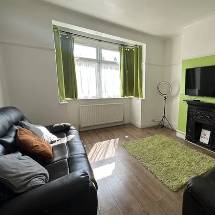 Rent this 3 bed house on London in IG2 7NR, United Kingdom