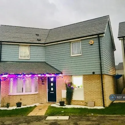 Rent this 3 bed house on Madura Gardens in Milton Keynes, MK8 1AP