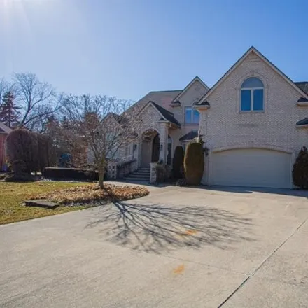 Image 2 - 49466 Jefferson Avenue, Chesterfield Shores, Chesterfield Township, MI 48047, USA - House for sale