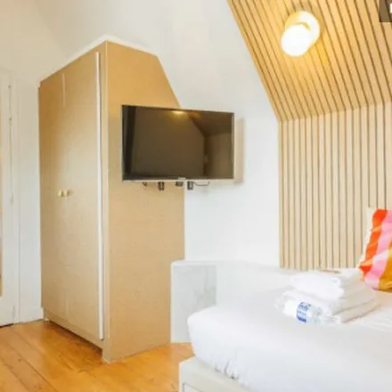 Rent this 1 bed apartment on Pelouse de Saint-Cloud in Route d'Auteuil aux Lacs, 75016 Paris