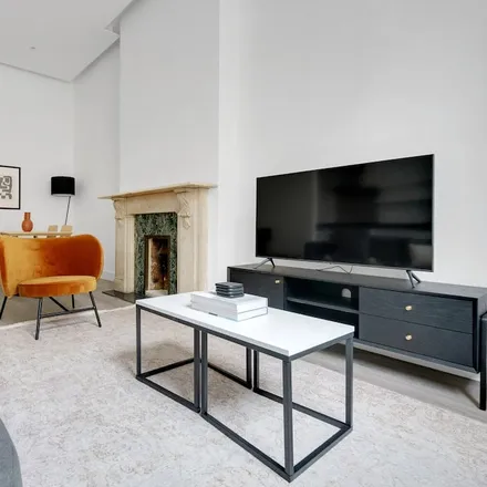 Rent this 2 bed apartment on London in SW7 5RB, United Kingdom