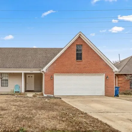 Buy this 3 bed house on 10371 Catalpa Street in Olive Branch, MS 38654