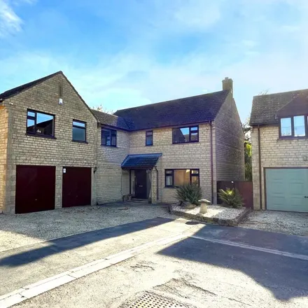 Rent this 5 bed house on Roman Way in Lechlade, GL7 3BP