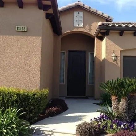 Rent this 3 bed house on 11325 North Via Ventana Way in Fresno, CA 93730
