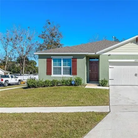 Rent this 4 bed house on Dunlin Street in Leesburg, FL 34748