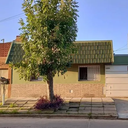 Buy this 2 bed house on Castelli 4488 in Piquete y Las Flores, Santa Fe
