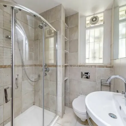 Image 8 - Leighton Mansions, Greyhound Road, London, W6 8NY, United Kingdom - Apartment for rent