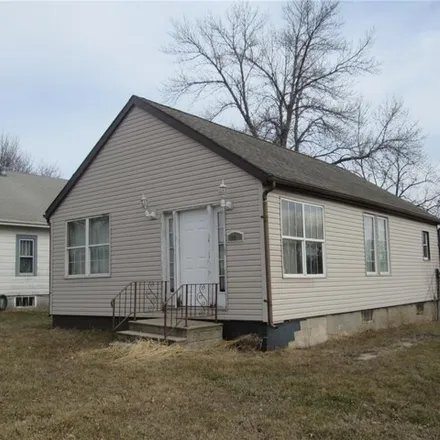 Buy this 2 bed house on 845 Adams Avenue in Westbrook, Cottonwood County