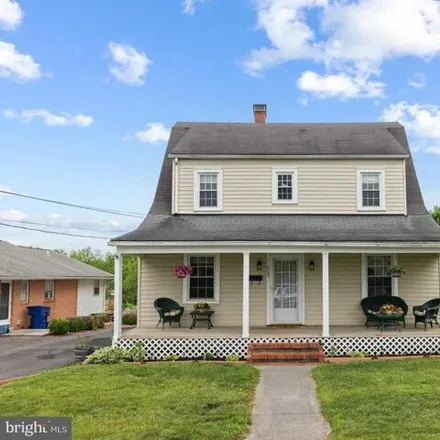 Buy this 4 bed house on 619 Washington Avenue in Front Royal, VA 22630