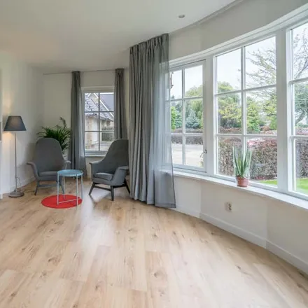 Rent this 8 bed room on Osdorperweg 926A in 1067 TE Amsterdam, Netherlands