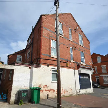 Rent this studio apartment on 24 Foxhall Road in Nottingham, NG7 6NA