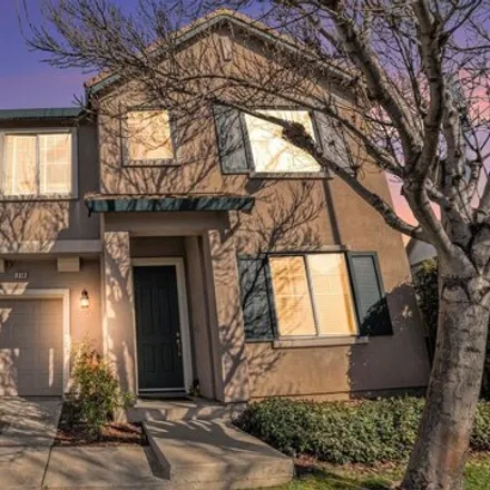 Buy this 4 bed house on 308 Foxglove Street in Pittsburg, CA 94565