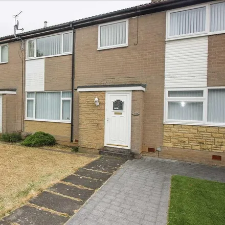 Rent this 3 bed townhouse on Cateran Way in East Cramlington, NE23 6EX