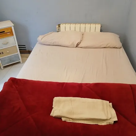 Rent this 2 bed apartment on Barcelona in la Font d'en Fargues, CT
