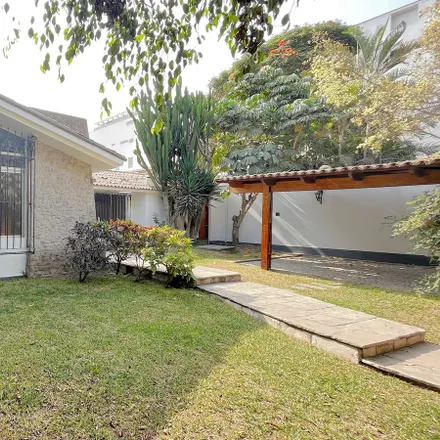 Image 1 - Alonso de Molina Avenue 1111, Santiago de Surco, Lima Metropolitan Area 15023, Peru - House for rent
