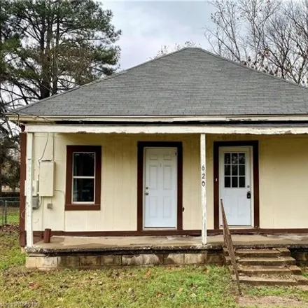 Buy this 2 bed house on 676 East Lincoln Street in Greenwood, AR 72936