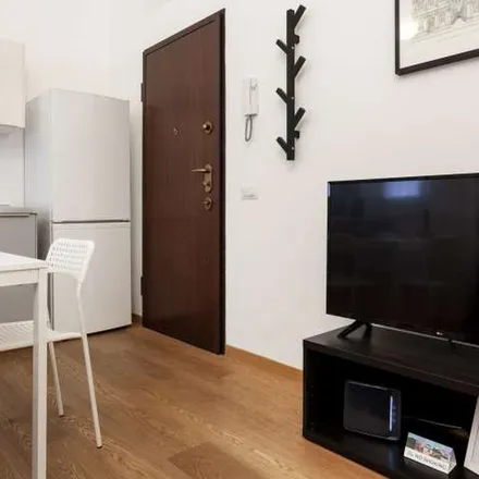 Image 2 - Viale Isonzo, 20141 Milan MI, Italy - Apartment for rent