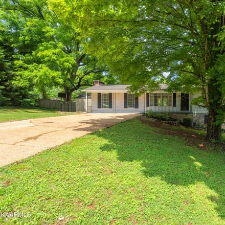 Buy this 3 bed house on 1400 Buckeye Road in Knoxville, TN 37919