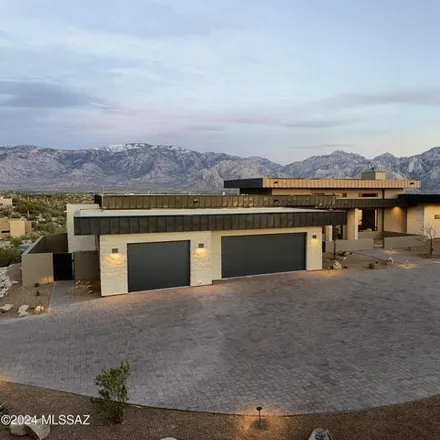 Buy this 3 bed house on North Flint Peak Place in Oro Valley, AZ