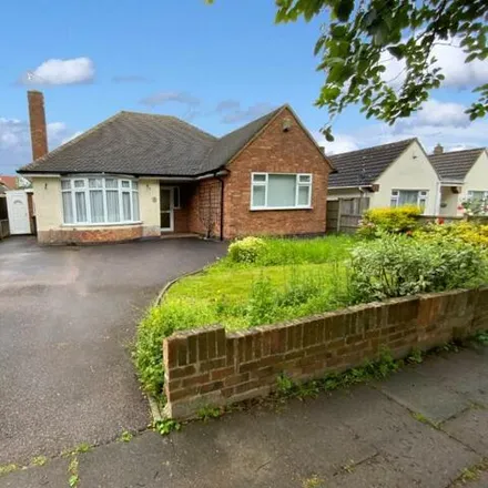 Buy this 3 bed house on Welland Vale Road in Leicester, LE5 6PW