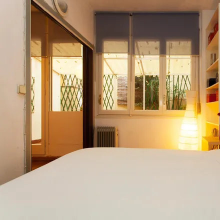 Image 2 - Carrer de Provença, 7, 08001 Barcelona, Spain - Apartment for rent