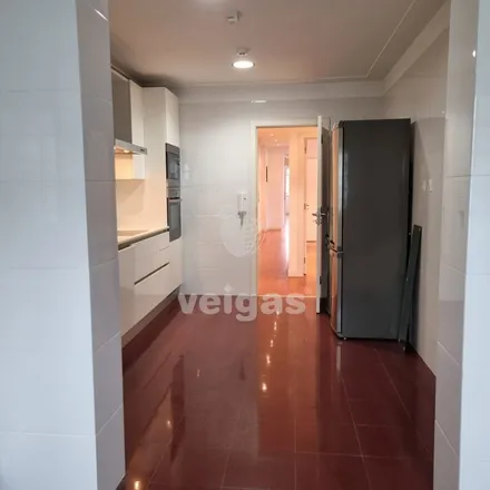 Rent this 4 bed apartment on Jardim Amélia Carvalheira in Avenida Marquês de Tomar, 1069-181 Lisbon