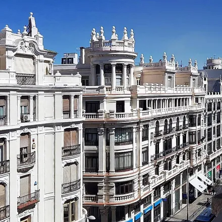 Image 5 - Calle del Caballero de Gracia, 30, 28013 Madrid, Spain - Apartment for rent