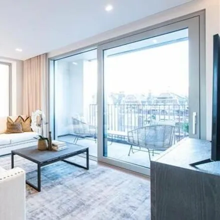 Rent this 2 bed apartment on Sinclair Court in 80-85 Saint Michael's Street, London