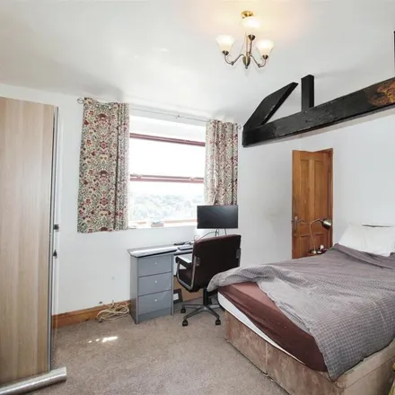 Image 7 - Hodgson Fold, Bradford, BD2 4EB, United Kingdom - Townhouse for rent