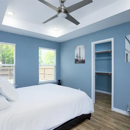 Rent this 1 bed room on 1677 Blaine Street in San Antonio, TX 78202
